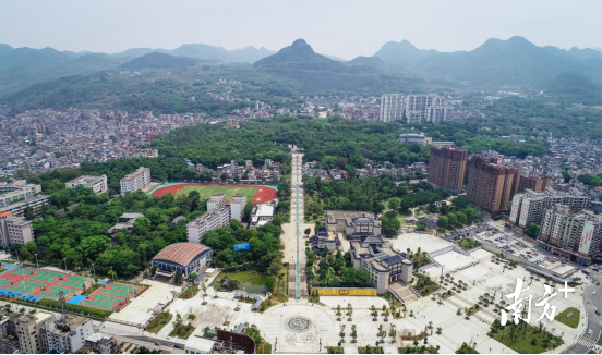 劉禹錫文化廣場(chǎng)。曾亮超 攝