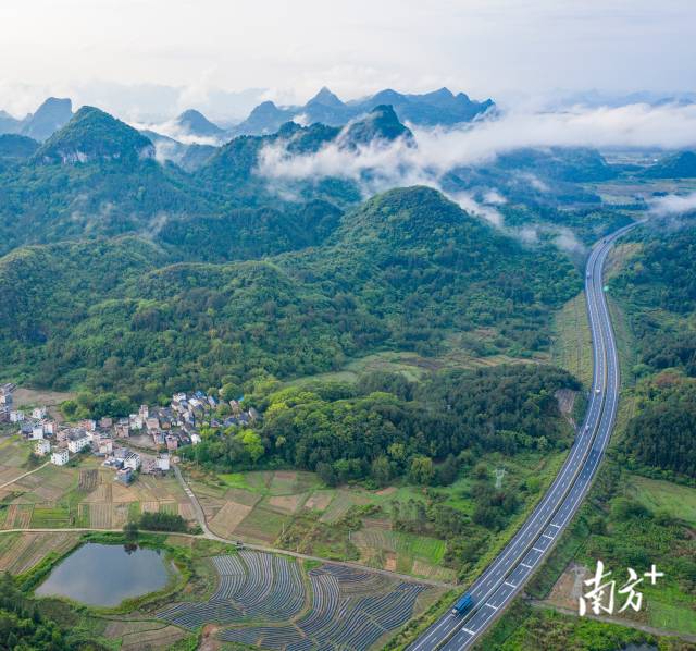 連州境內(nèi)已有三條高速。黃慧誠 攝